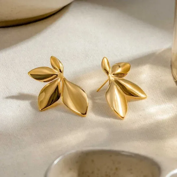 Gold_Plated_Leaf_Shaped_Anti_Tarnish_Earrings