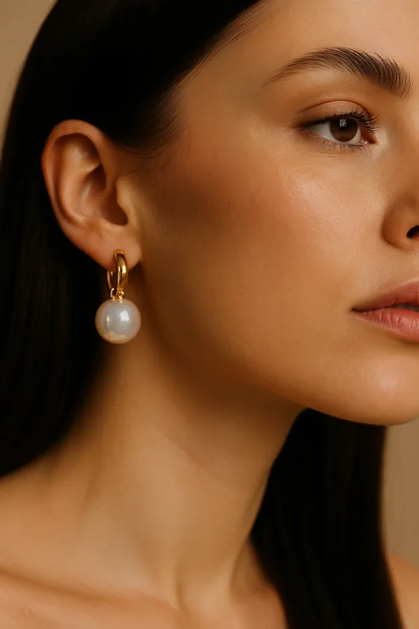 Gold_Plated_White_Pearl_Round_Shaped_Anti_Tarnish_Earrings