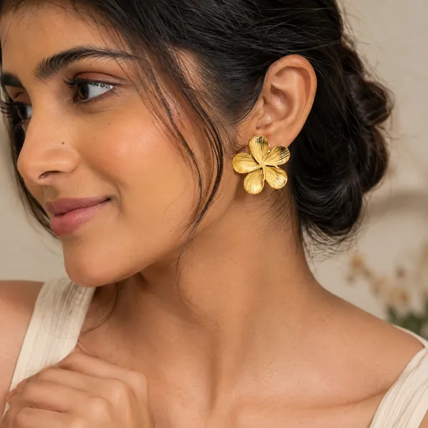 Gold_Stainless_Steel_Iris_Bloom_Studs_Earrings_For_Women