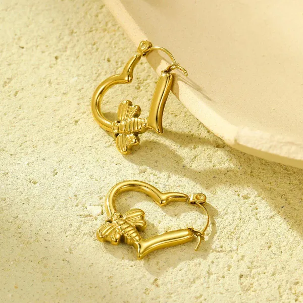 Gold_Plated_Heart_Shaped_Anti_Tarnish_Earrings