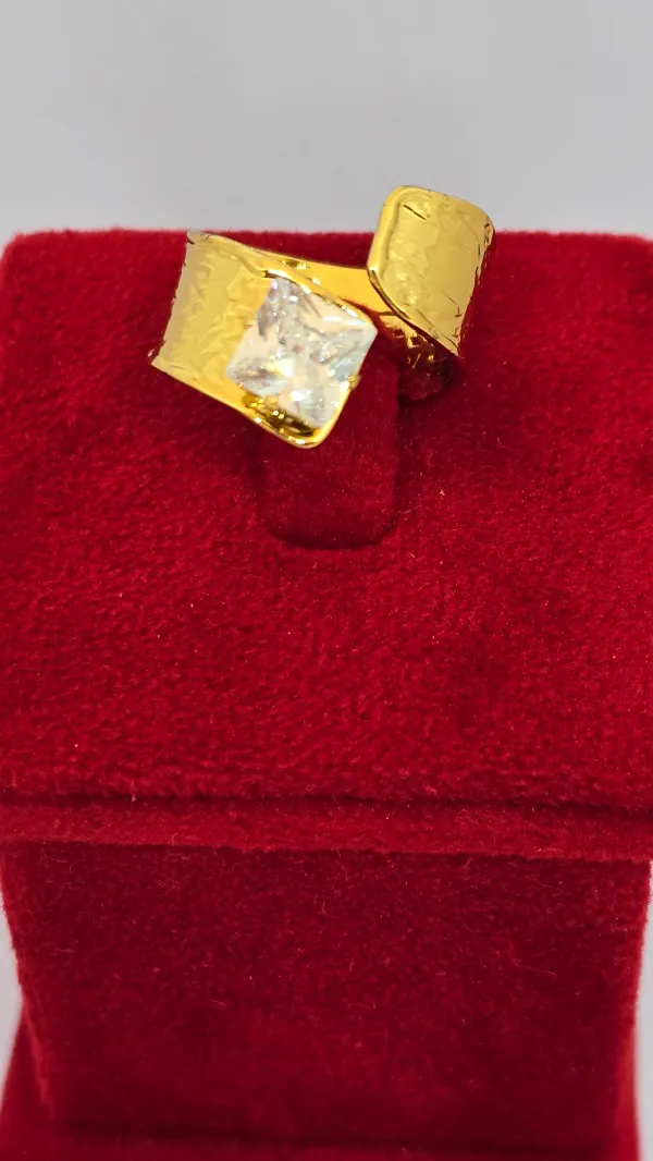 Textured_Adjustable_Gold_Plated_Ring_With_Square_Zircon_Stone