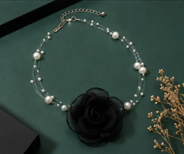 Ekayaa_Handmade_Lace_Statement_Necklace_002