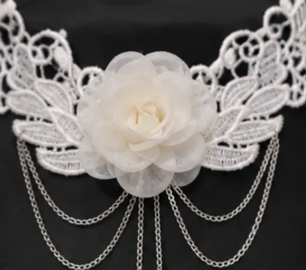 Ekayaa_Handmade_Lace_Statement_Necklace_006