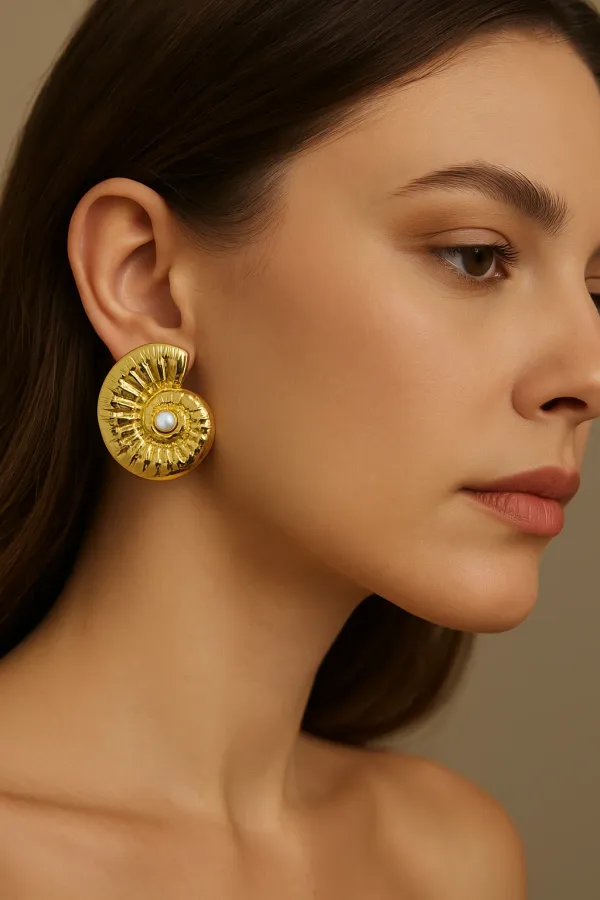 Gold_Plated_Shell_Shaped_Anti_Tarnish_Earrings