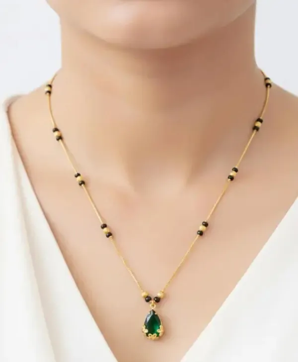 Elegant_Green_Stone_Gold_Toned_Mangalsutra_Necklace