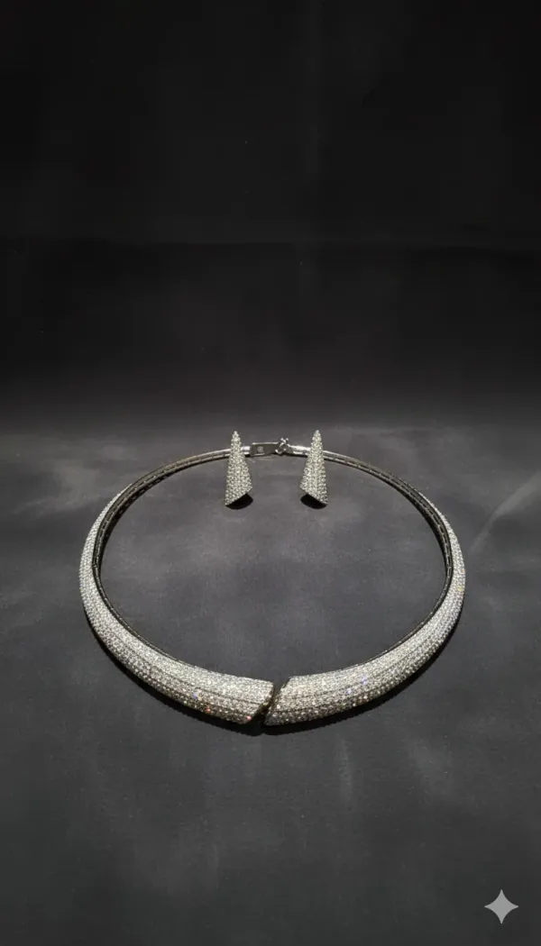 Luxury_Diamond_Choker_Necklace_With_Earrings