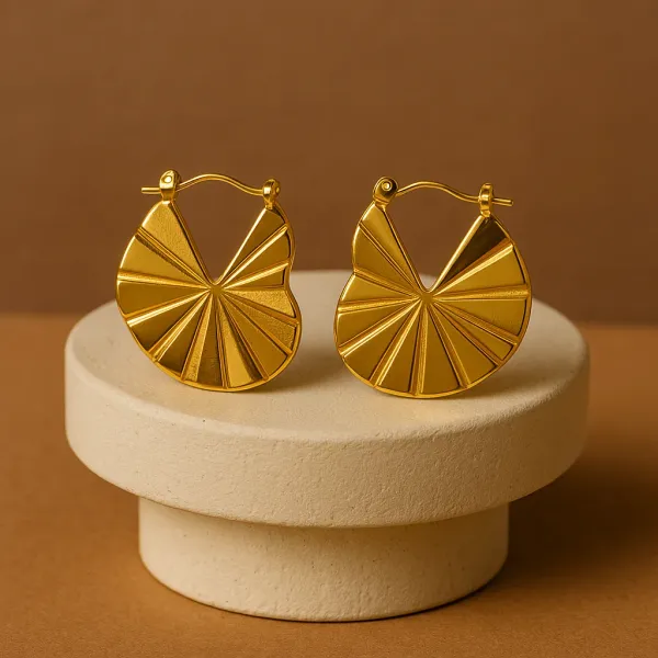 Gold_Plated_Heart_Shaped_Anti_Tarnish_Earrings