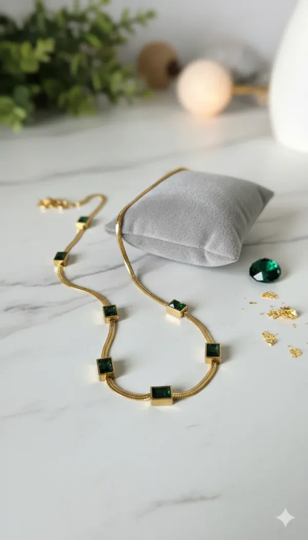 Emerald_Elegance_Necklace
