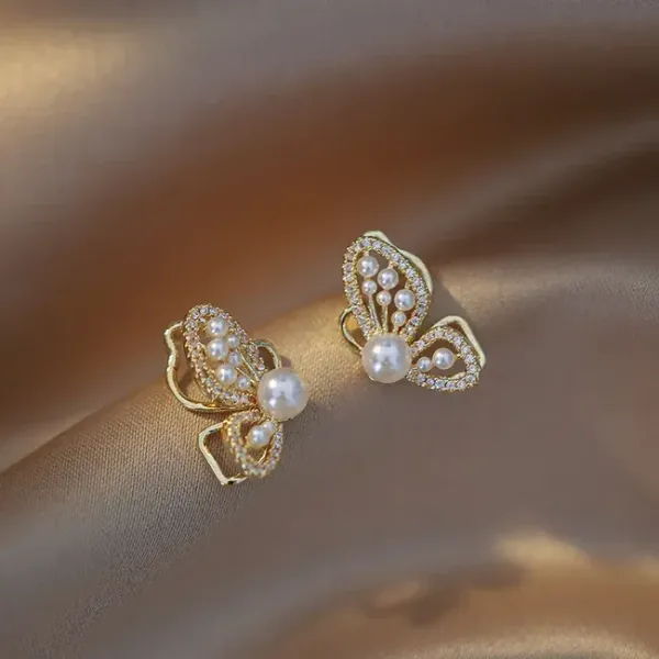 Gold_Plated_Butterfly_Shaped_Anti_Tarnish_Earrings