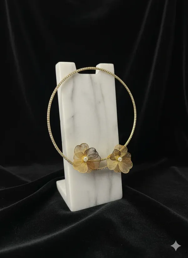 Gold_Plated_Anti_Tarnish_Flower_Shape_Necklace