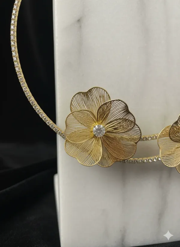 Gold_Plated_Anti_Tarnish_Flower_Shape_Necklace