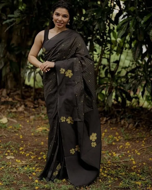 Black_Cotton_Premium_And_Elegant_Saree_For_Women
