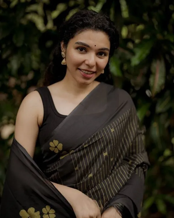 Black_Cotton_Premium_And_Elegant_Saree_For_Women