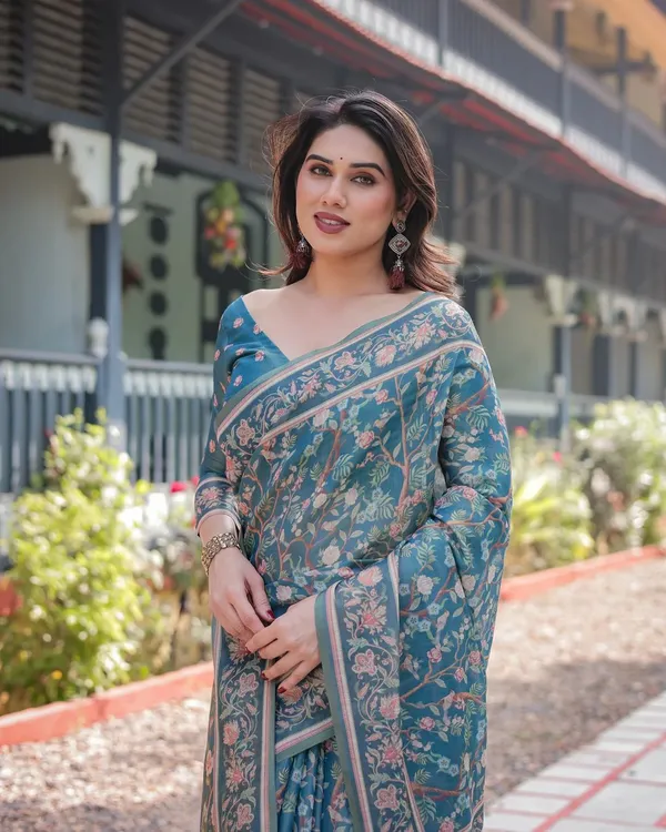 Blue_Linen_And_Cotton_Premium_Saree_For_Women