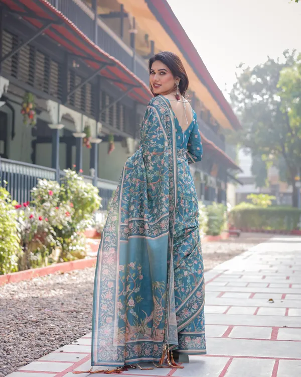 Blue_Linen_And_Cotton_Premium_Saree_For_Women