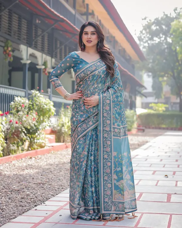 Blue_Linen_And_Cotton_Premium_Saree_For_Women
