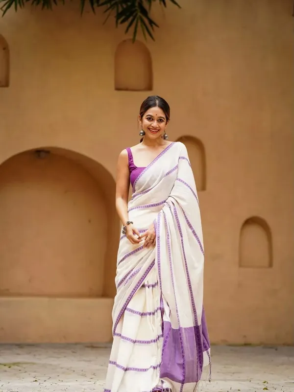 White_Linen_And_Cotton_Premium_Saree_For_Women