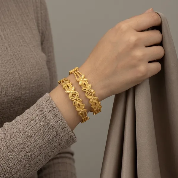 Gold_Metal_Floral_Filigree_Openwork_Bangle_Set_For_Women