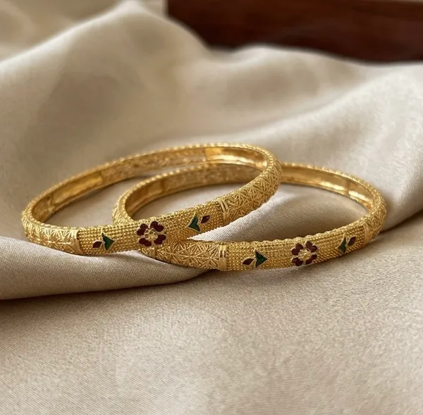 Gold_Plated_Floral_Stone_Embellished_Bangle_Set_For_Women