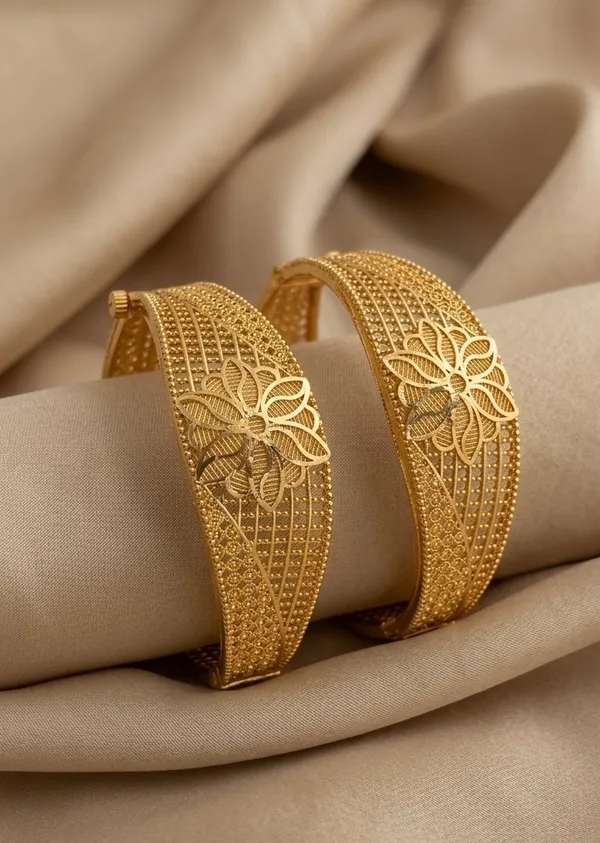 Gold_Plated_Floral_Enamel_Textured_Bangle_Set_For_Women