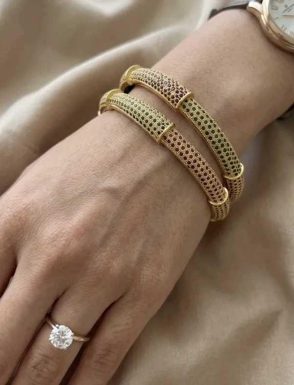 Gold_Plated_Stone_Mesh_Design_Bangles_For_Women_(Set_Of_2)