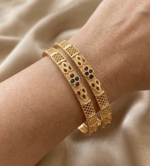 Gold_Plated_Textured_With_Gemstone_Accents_Bangles_For_Women_(Set_Of_2)