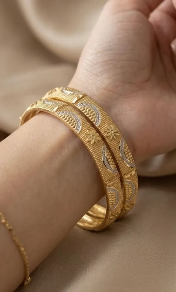 Gold_Plated_Two_Tone_Textured_Bangles_For_Women_(Set_Of_2)