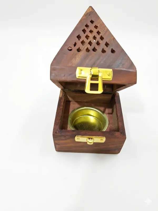 Wood_Rustic_Pyramid_Teardrop_Cutout_Incense_Holder