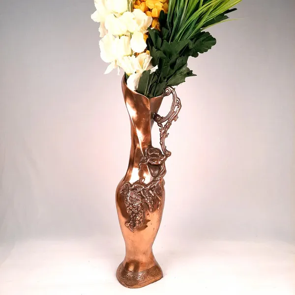 Aluminium_Antique_Grapevine_Embossed_Flower_Vase