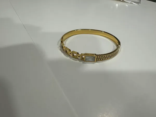 Gold_Copper_elephant_motif_Antique_Chain_Bracelet_For_Women