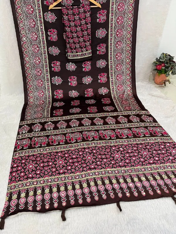 Gajji_Silk_Ajrakh_Saree