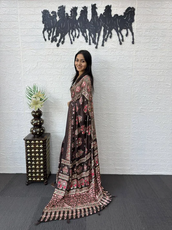 Gajji_Silk_Ajrakh_Saree