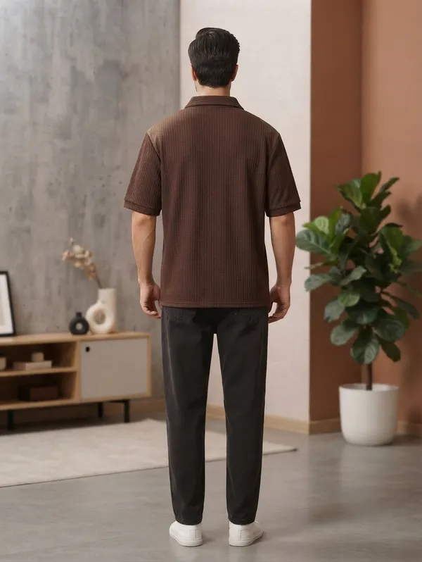 Karara_Cotton_Blend_Half_._Sleeve_Half_Zipper_Tshirt