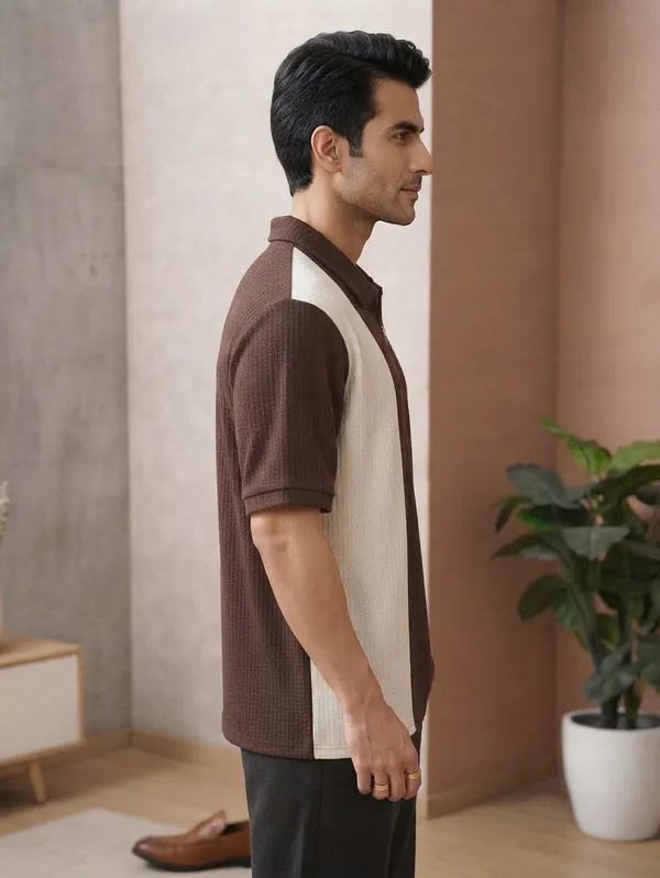 Karara_Cotton_Blend_Half_Sleeve_Half_Zipper_Tshirt