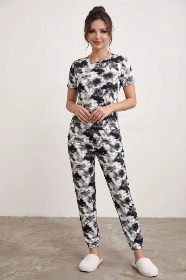 Multicolor_Premium_And_Elegant_Polyester_Night_Suit_Set_For_Women_Pack_Of_2
