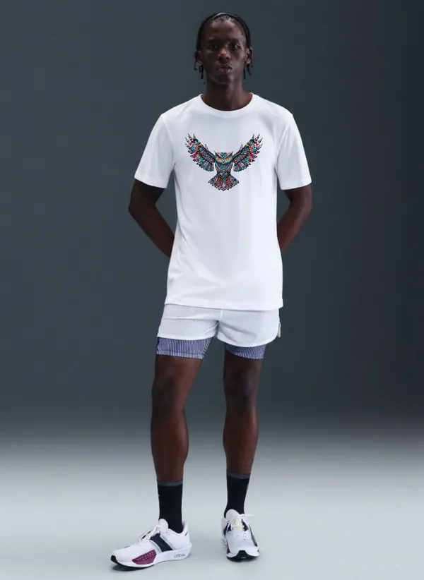 White_Premium_And_Elegant_Polyester_T-Shirt_For_Men