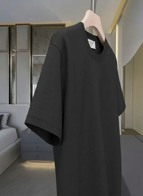 Black_Premium_And_Elegant_Polyester_T-Shirt_For_Men