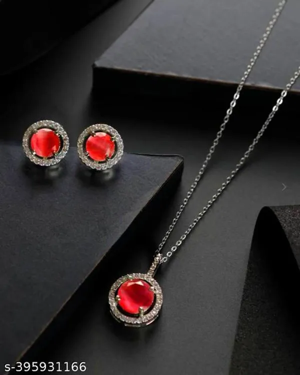 New_Sizzling_Chunky_Pendants_And_Butti