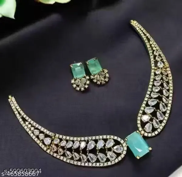 Bridal_Mehandi_Polish_Necklace_With_Matching_Earrings_Ad_Stones_Mehandi_Polish