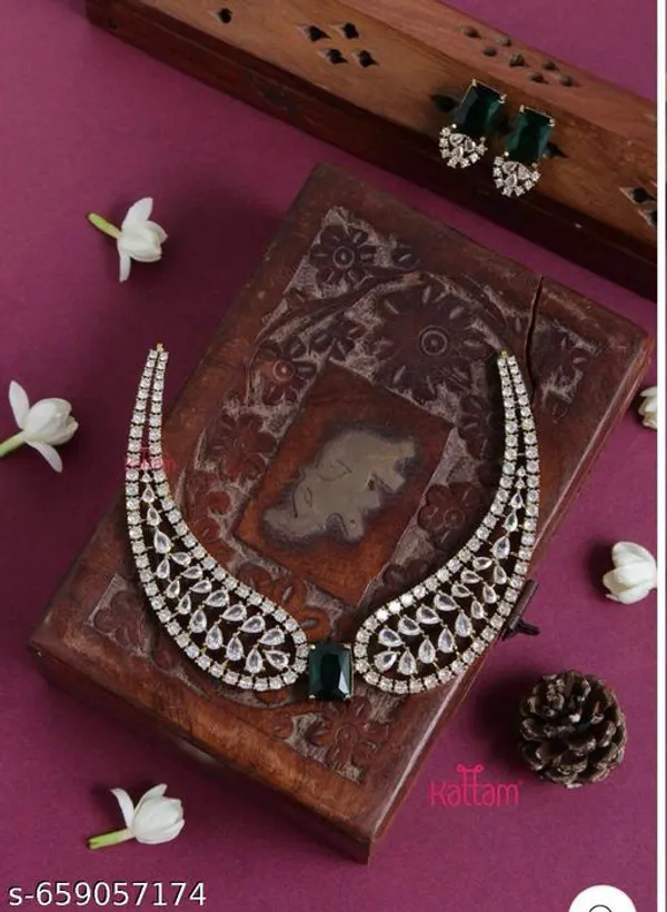 New_Twinkling_Chunky_Neckless