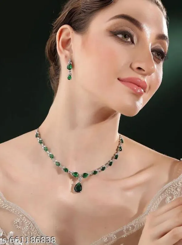 New_Twinkling_Chunky_Neckless