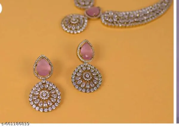 New_Twinkling_Chunky_Neckless