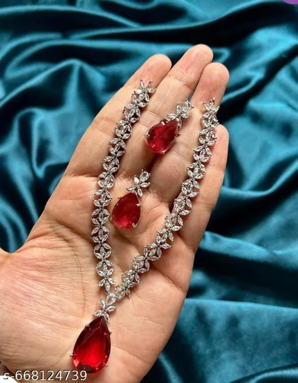 New_Twinkling_Chunky_Neckless