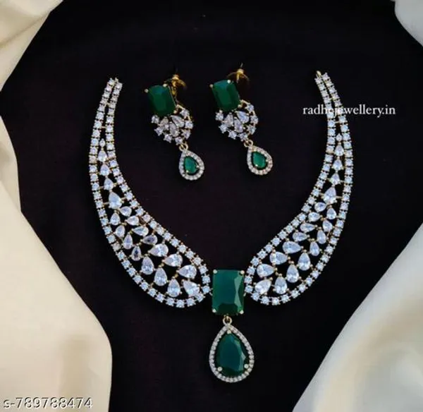 New_Twinkling_Chunky_Neckless