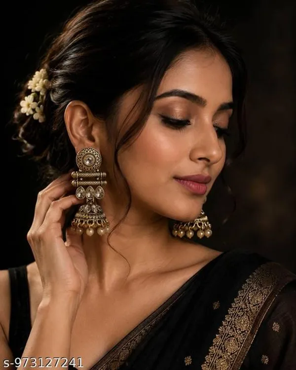 Traditional_Kundan_Pearl_Earrings_Party_Wear_Jewellery_Matte_Polish