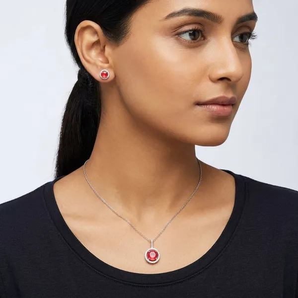 New_Sizzling_Chunky_Pendants_And_Butti