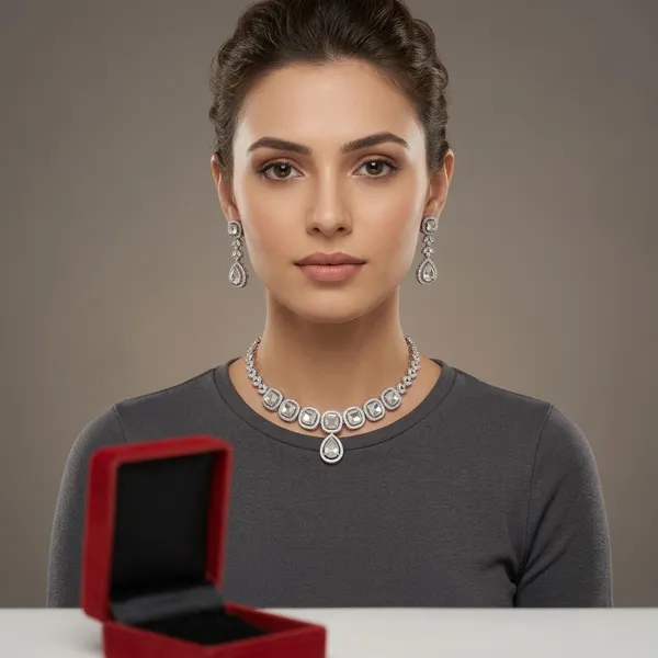 New_Twinkling_Chunky_Neckless