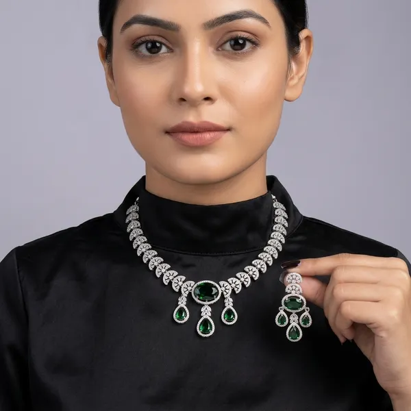 New_Twinkling_Chunky_Neckless