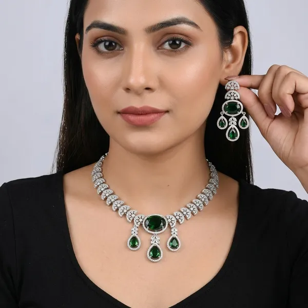 New_Twinkling_Chunky_Neckless