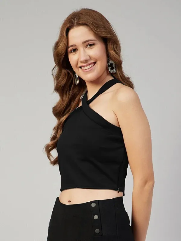 Black_Halter_Neck_Crop_top_for_women